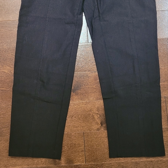 Capris - Picture 3 of 3